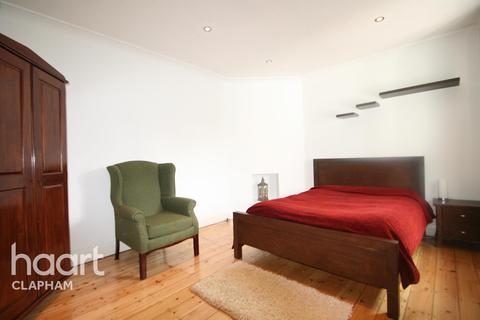 3 bedroom flat to rent - Atkins Road, SW12