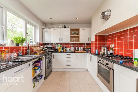 3 bedroom apartment to rent, Atkins Road, London