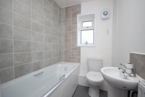 1 bedroom flat to rent, Albert Road, WIDNES, Widnes, WA8