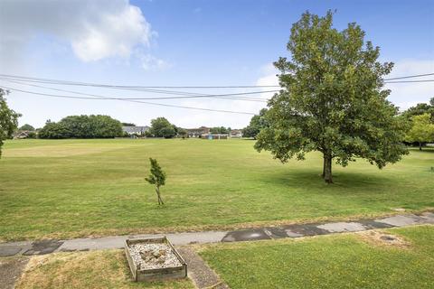 3 bedroom semi-detached house for sale, Queens Fields West, Bognor Regis, PO21