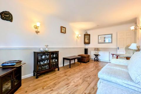 21 Dudley Close, Whitehill, Bordon, GU35 9PY