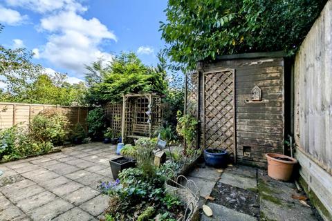 21 Dudley Close, Whitehill, Bordon, GU35 9PY