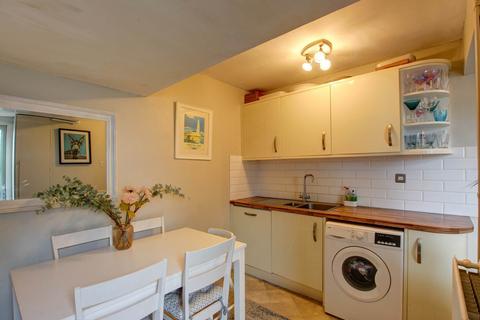 2 bedroom terraced house for sale, Overton Walk, Blandford Forum