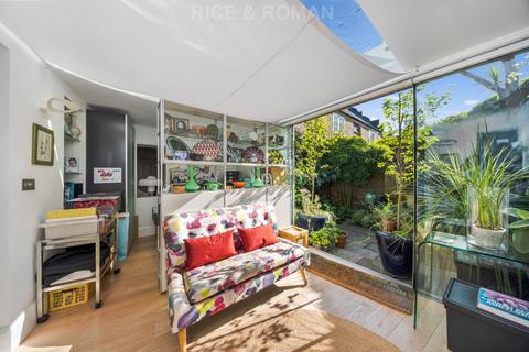 1 Forge Lane, Ham, Richmond, TW10 7BF
