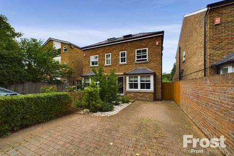 4 bedroom semi-detached house for sale, Richmond Road, Staines-upon-Thames, Surrey, TW18