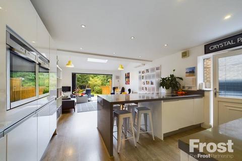 undefined, Richmond Road, Staines-upon-Thames, Surrey, TW18