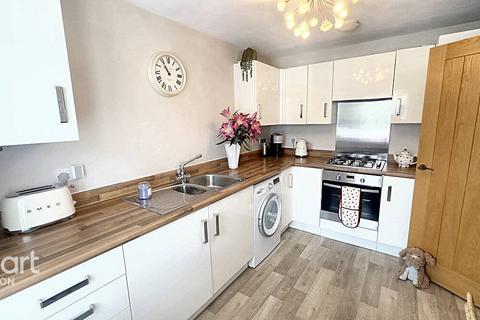 3 bedroom townhouse for sale, Scollins Court, Ilkeston