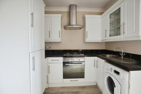 2 bedroom flat to rent, Marion Crescent Orpington BR5