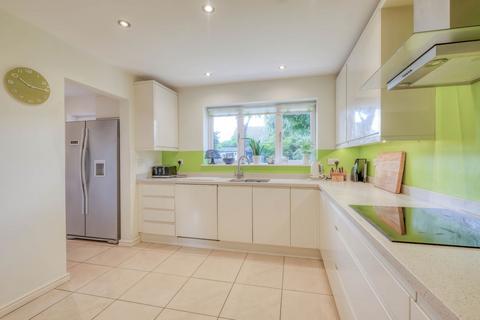 5 bedroom detached house for sale, Blossom Drive, Woodland Grange, Bromsgrove, B61 0UF