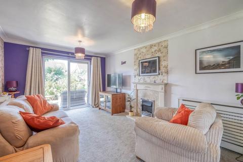 5 Blossom Drive, Bromsgrove, B61 0UF
