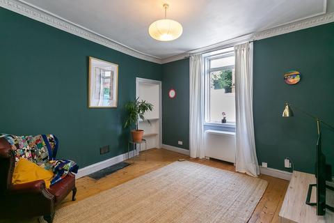3 bedroom ground floor flat for sale, Bothwell Street, Easter Road, Edinburgh, EH7