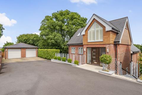 4 bedroom detached house for sale, Bursledon Road, Hedge End, Southampton, Hampshire, SO30