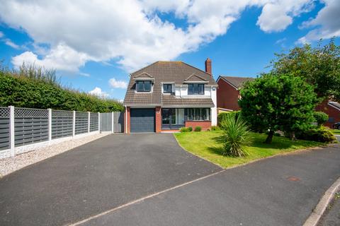 4 bedroom detached house for sale, Fair Lady Drive, Burntwood, WS7