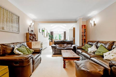 17 College Crescent, Windsor, SL4 3PF