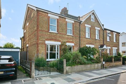 4 bedroom end of terrace house for sale, Church Road, Teddington, TW11