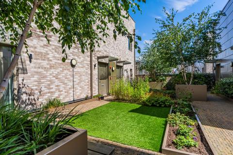 85 Eddington Avenue, Cambridge, CB3 1SE