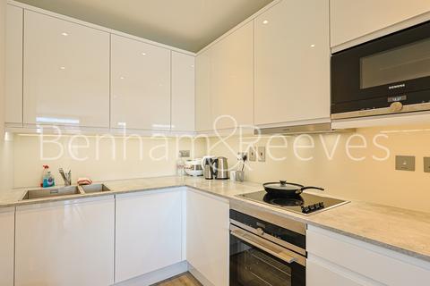 2 bedroom apartment to rent, Bute Close, Beaufort Park NW9