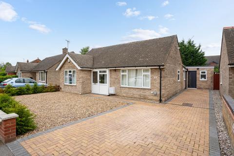 3 bedroom detached bungalow for sale, St. Albans Road, Cambridge, CB4