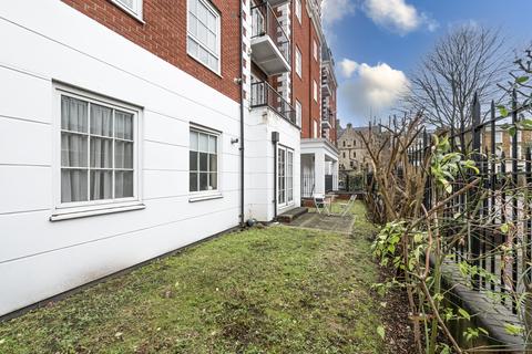 1 bedroom flat for sale, Harewood Avenue, London NW1