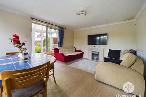 11 Delius Close, Blackburn, BB2 3WS