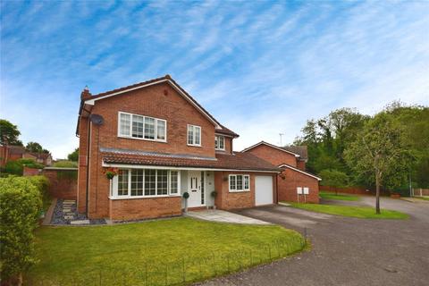 4 bedroom detached house for sale, Summerfields, Sible Hedingham, Halstead, CO9