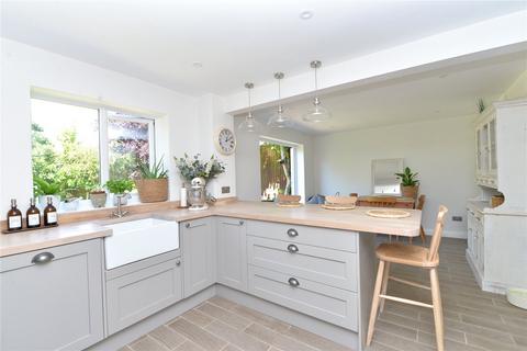 4 bedroom detached house for sale, Wisbech Way, Hordle, Lymington, Hampshire, SO41