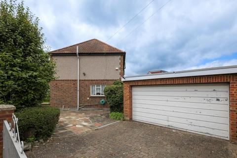 4 bedroom semi-detached house for sale, Floriston Avenue, Uxbridge, UB10