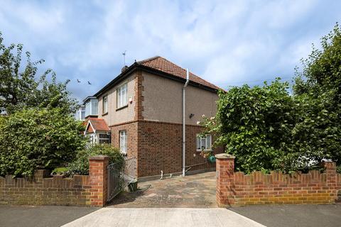 4 bedroom semi-detached house for sale, Floriston Avenue, Uxbridge, UB10