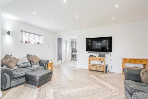 65 Somerleyton Road, Lowestoft, NR32 4RB
