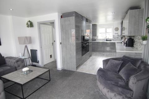 43 Douglas Way, Murton, Seaham, SR7 9HX