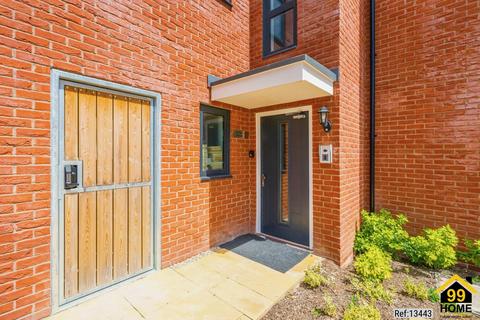 1 bedroom flat for sale, Elderflower Drive, Emersons Green, Bristol, BS16