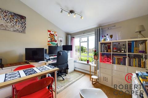 8 Prospect Close, Ruislip, HA4 9RP