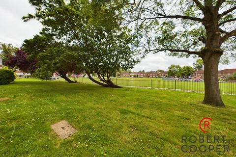 8 Prospect Close, Ruislip, HA4 9RP