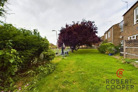 8 Prospect Close, Ruislip, HA4 9RP