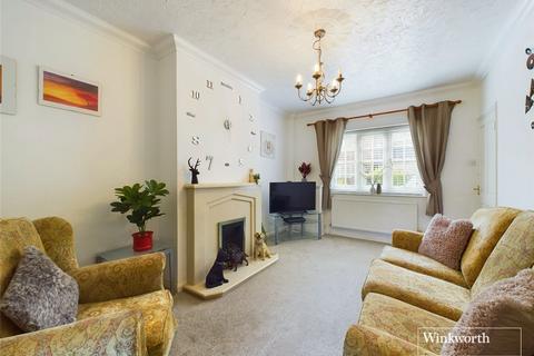 3 bedroom terraced house for sale, Roe End, London NW9