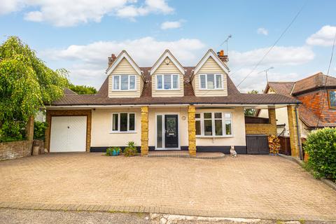 3 bedroom chalet for sale, Hilltop Avenue, Benfleet, SS7