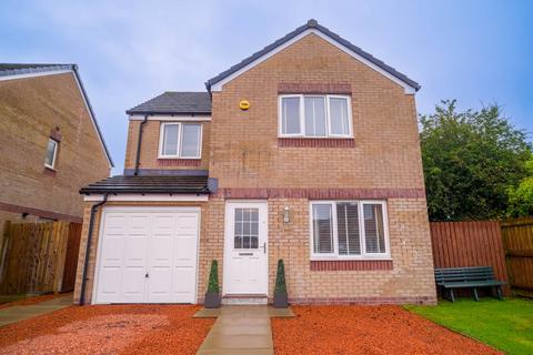 4 bedroom detached house for sale, Highland close