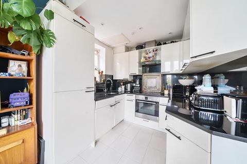 2 bedroom flat for sale, Southwood Lawn Road,  London,  N6,  N6