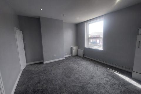 1 bedroom flat to rent, Bolton Road, Bury, BL8