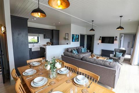 4 bedroom lodge for sale, Retallack Resort and Spa