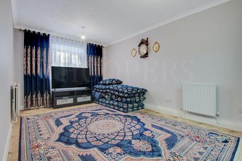 1 bedroom flat for sale, Shobroke Close, London, NW2