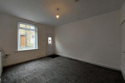 2 bedroom terraced house to rent, Leyland Road, Burnley BB11