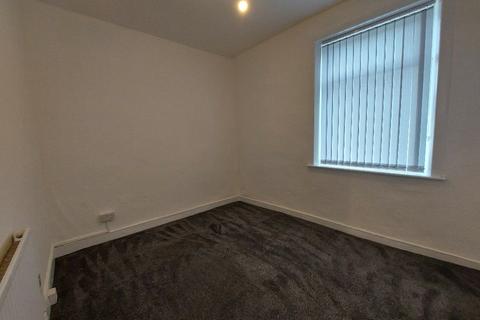 2 bedroom terraced house to rent, Leyland Road, Burnley BB11