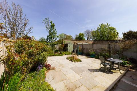 14 Albion Road, Broadstairs, CT10 2UP