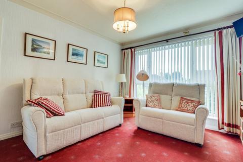 3 bedroom detached house for sale, St. Margarets Avenue, Horsforth, Leeds, West Yorkshire, LS18