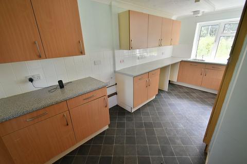 4 Cherry Grove, Ferndown, BH22 9EZ