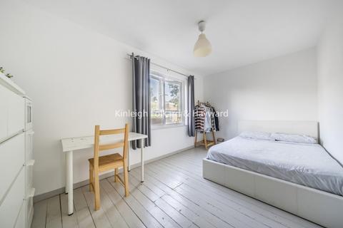 3 bedroom maisonette to rent, Hilldrop Crescent London N7
