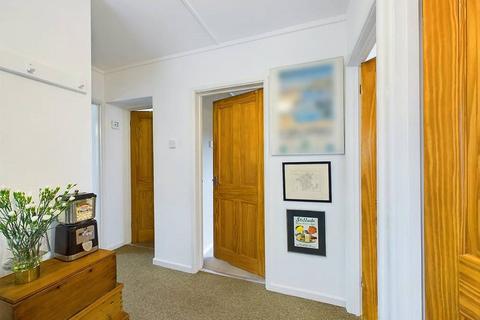 37a Avon Road, Worcester, WR4 9AG