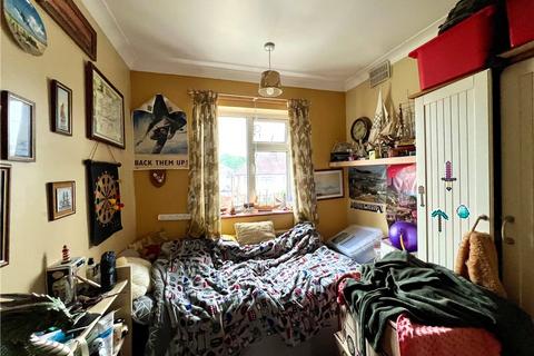 17 Saffron Platt, Guildford, GU2 9XX