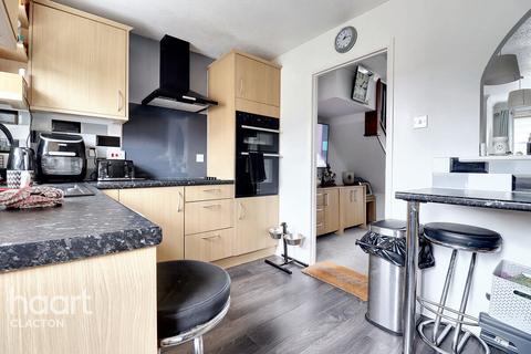 2 bedroom terraced house for sale, Beverley Drive, Frinton-On-Sea